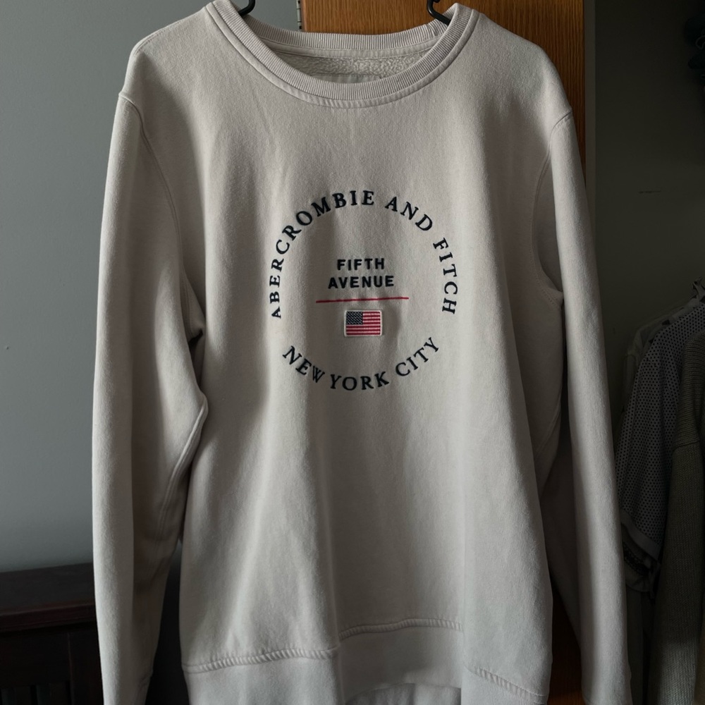 Mens tan Abercrombie and Fitch crew neck pull over size xl